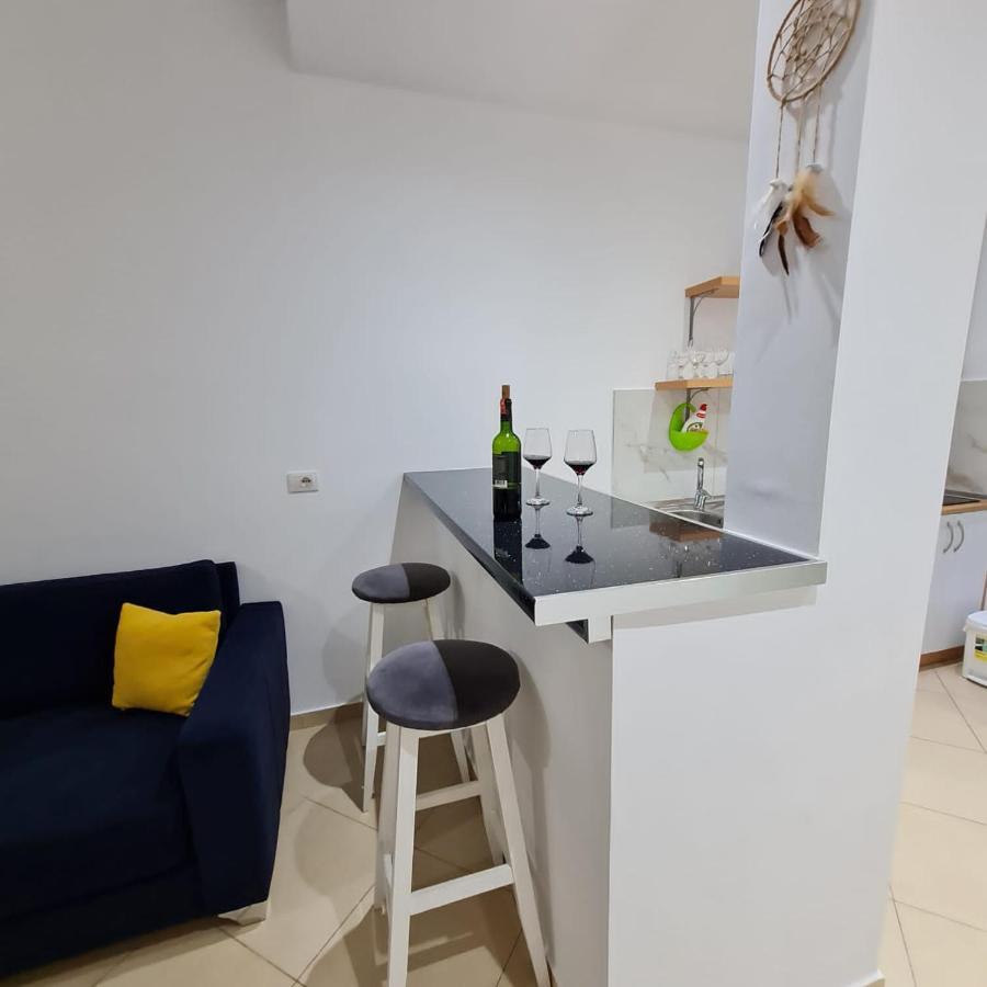 Studio By The Beach - Влёра Экстерьер фото